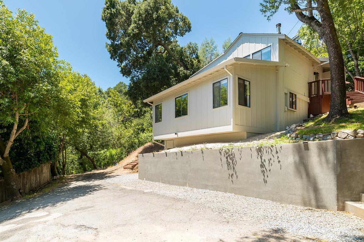 53 Madrone Road Fairfax, CA 94930 - Photo 24 of 25 Generous parking area