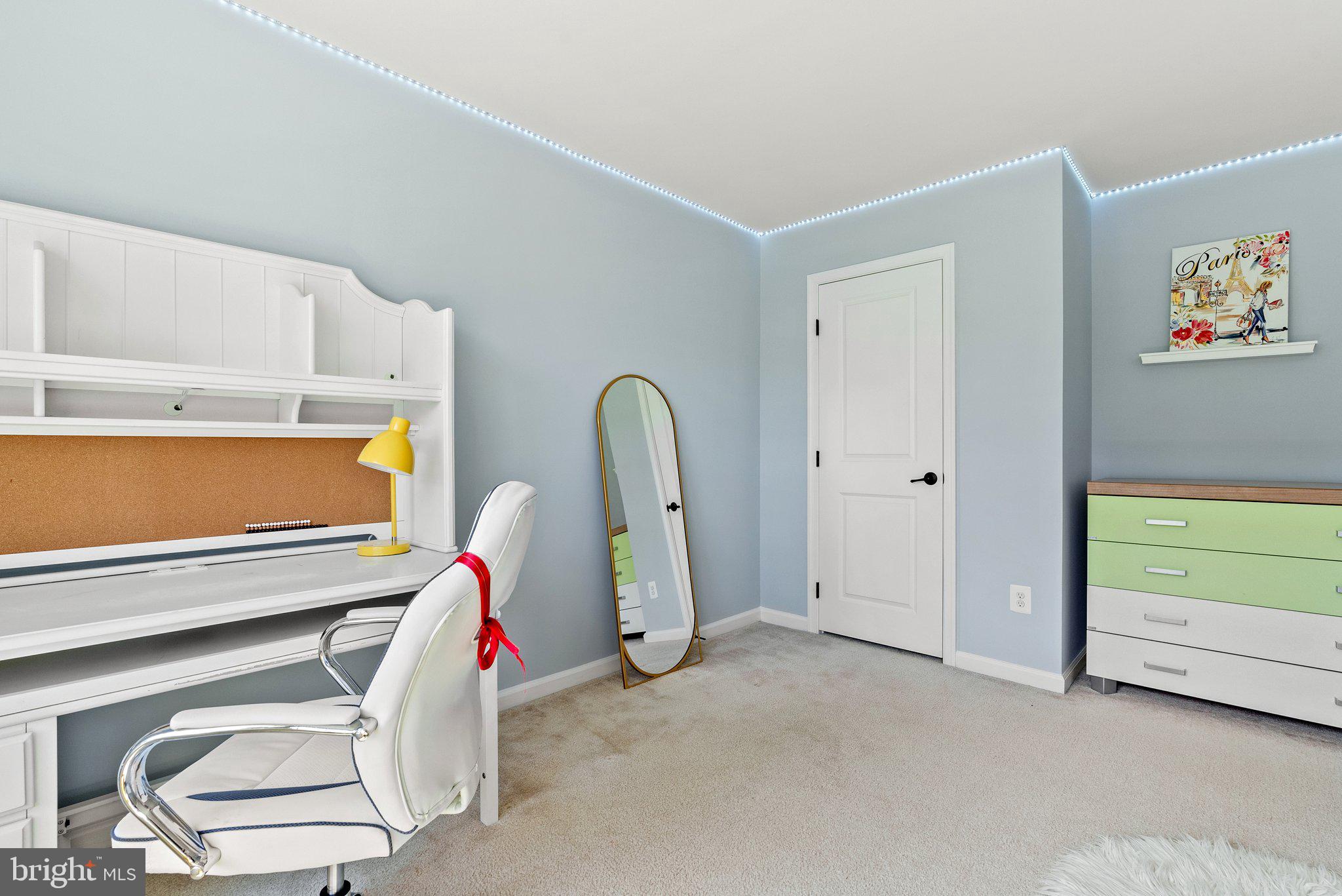 25849 Racing Sun Drive Aldie, VA 20105 - Photo 36 of 80 Second Bedroom