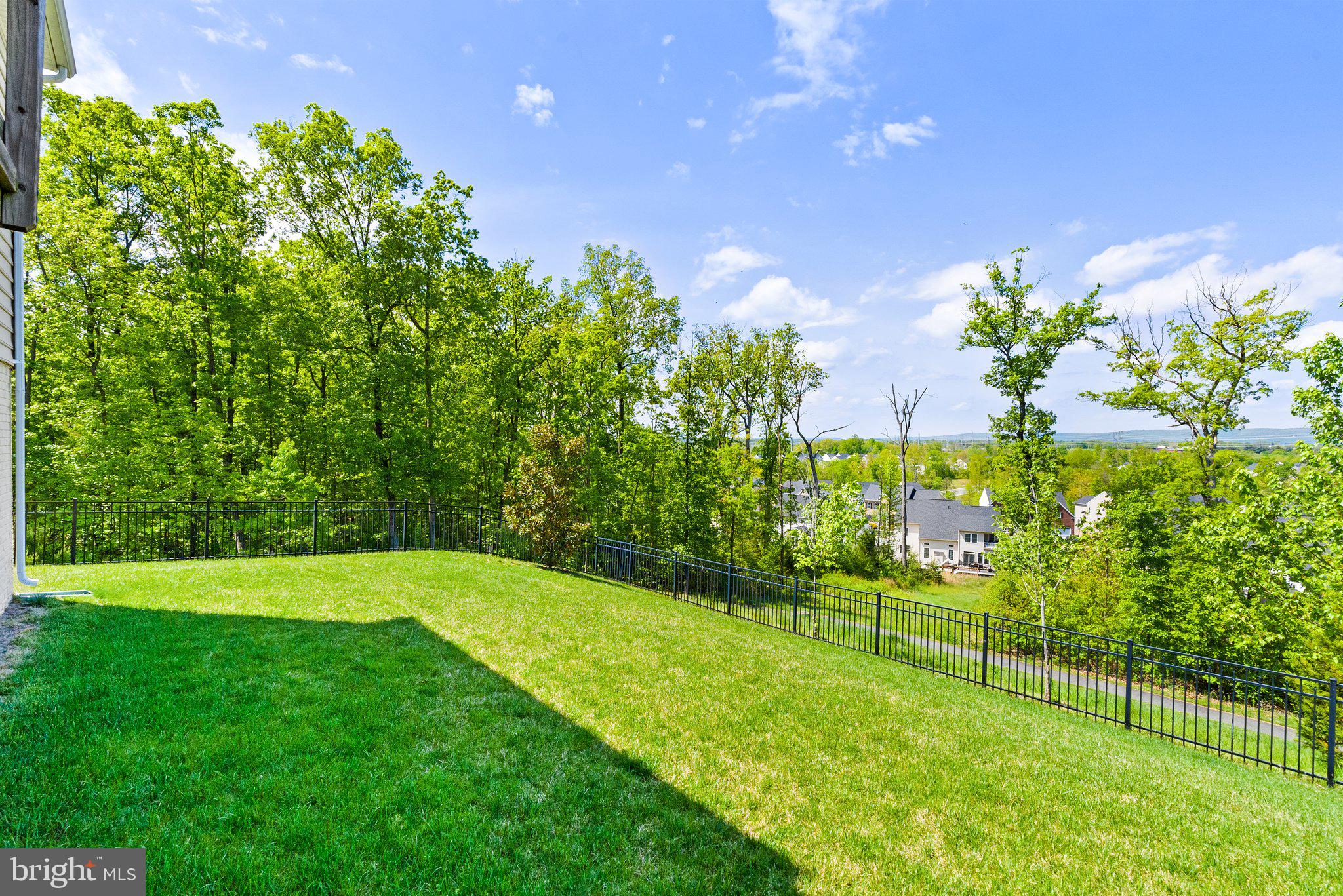 25849 Racing Sun Drive Aldie, VA 20105 - Photo 54 of 80 Fenced backyard
