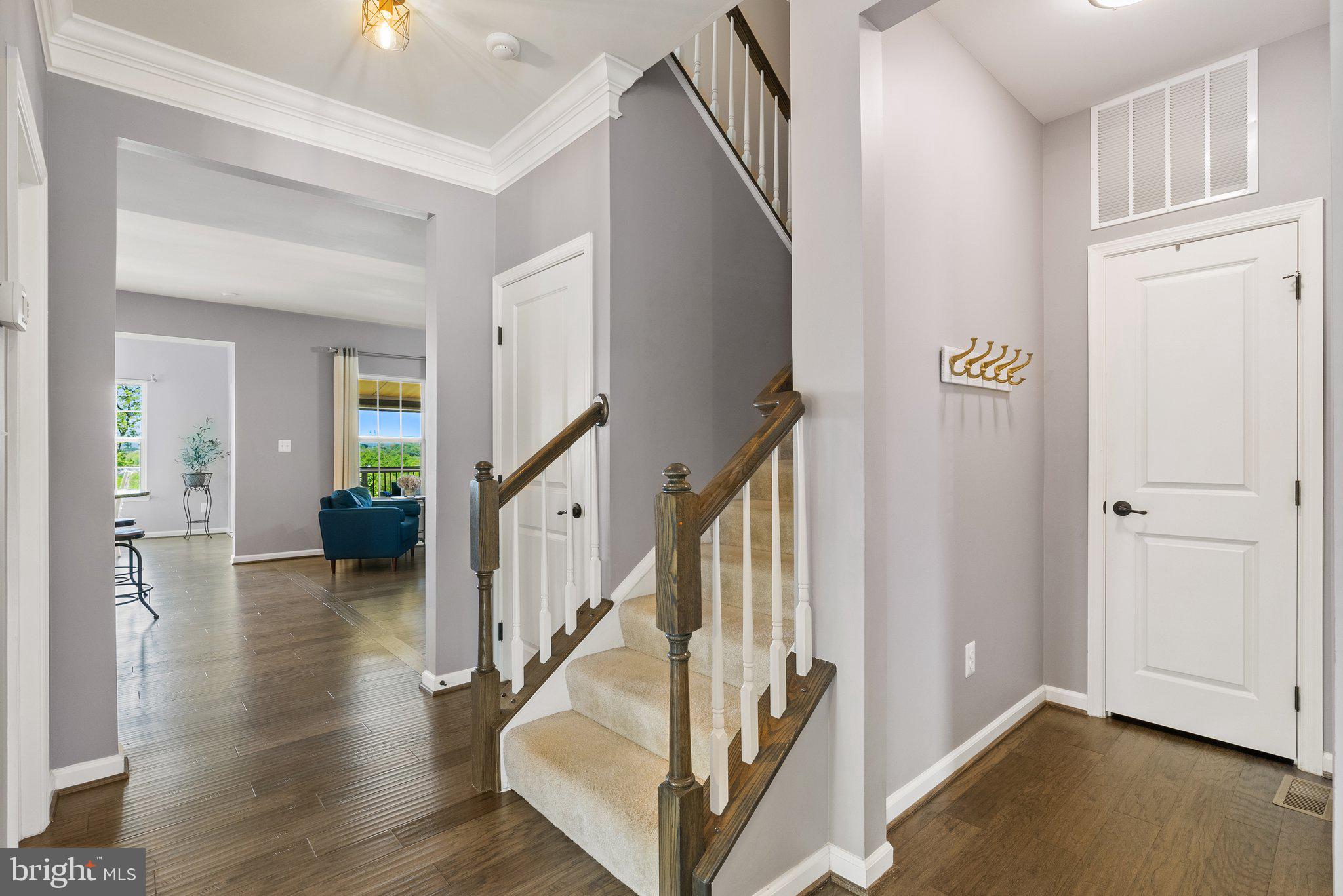 25849 Racing Sun Drive Aldie, VA 20105 - Photo 8 of 80 Staircase leading to bedroom level