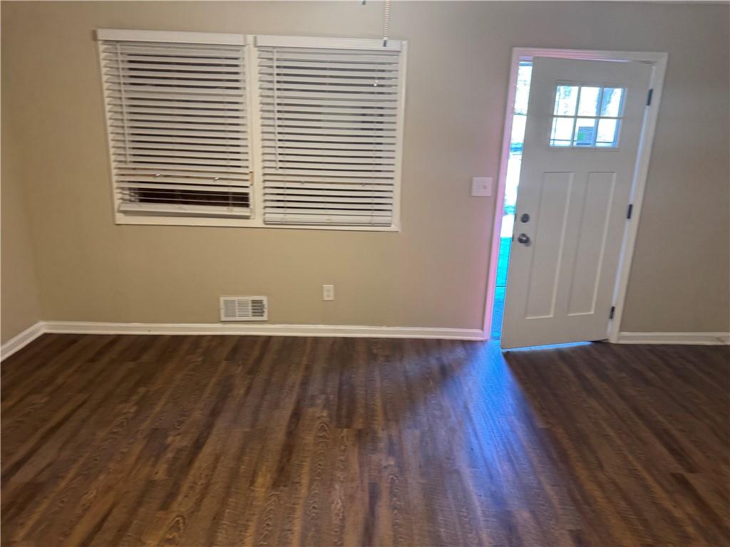 3705 Daisy Drive Decatur, GA 30032 - Photo 3 of 15