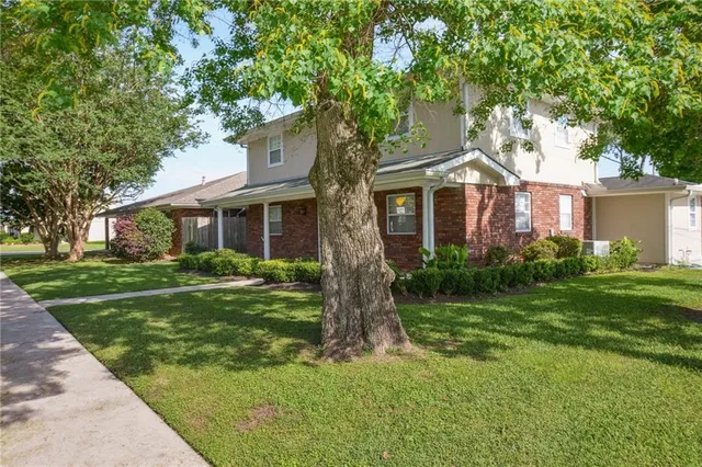 $299,000 | 200 Pike Drive, Gretna, LA 70053