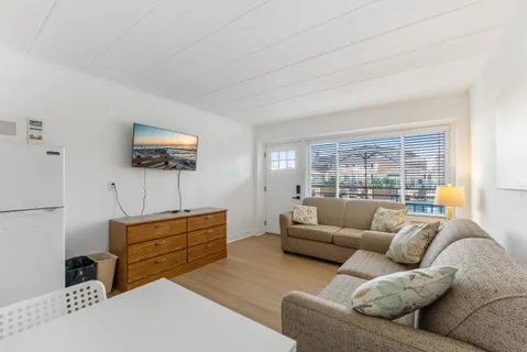 $295,000 | 2101 Surf Avenue, Unit 203, North Wildwood, NJ 08260