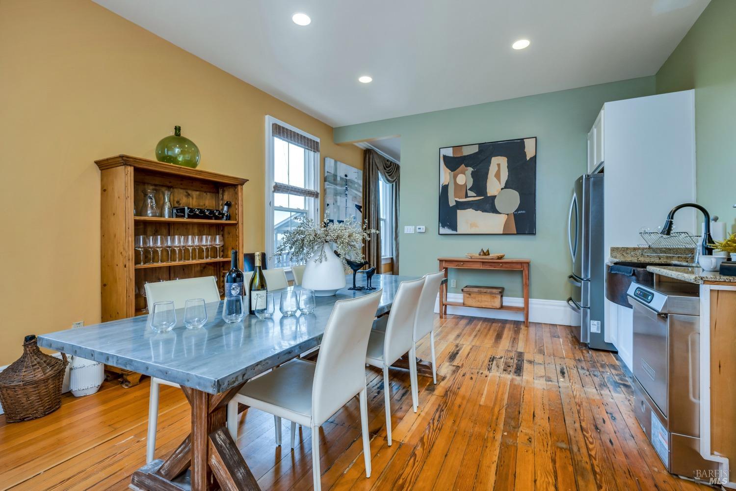 129 Devlin Road Napa, CA 94558 - Photo 28 of 38 a living room with furniture and a wooden floor