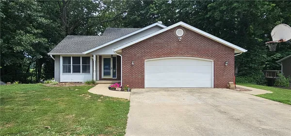 $349,900 | 11670 Wabash River Hill, Effingham, IL 62401