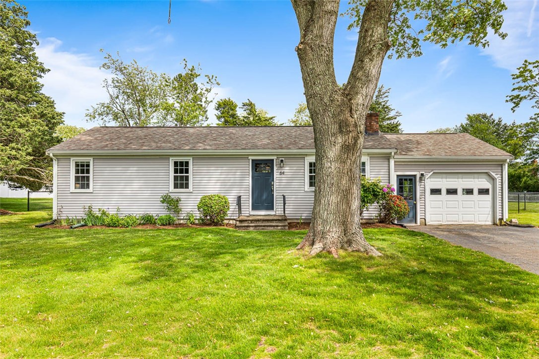 64 Flint Corn Road Portsmouth, RI 02871 - Photo 2 of 38 Front yard