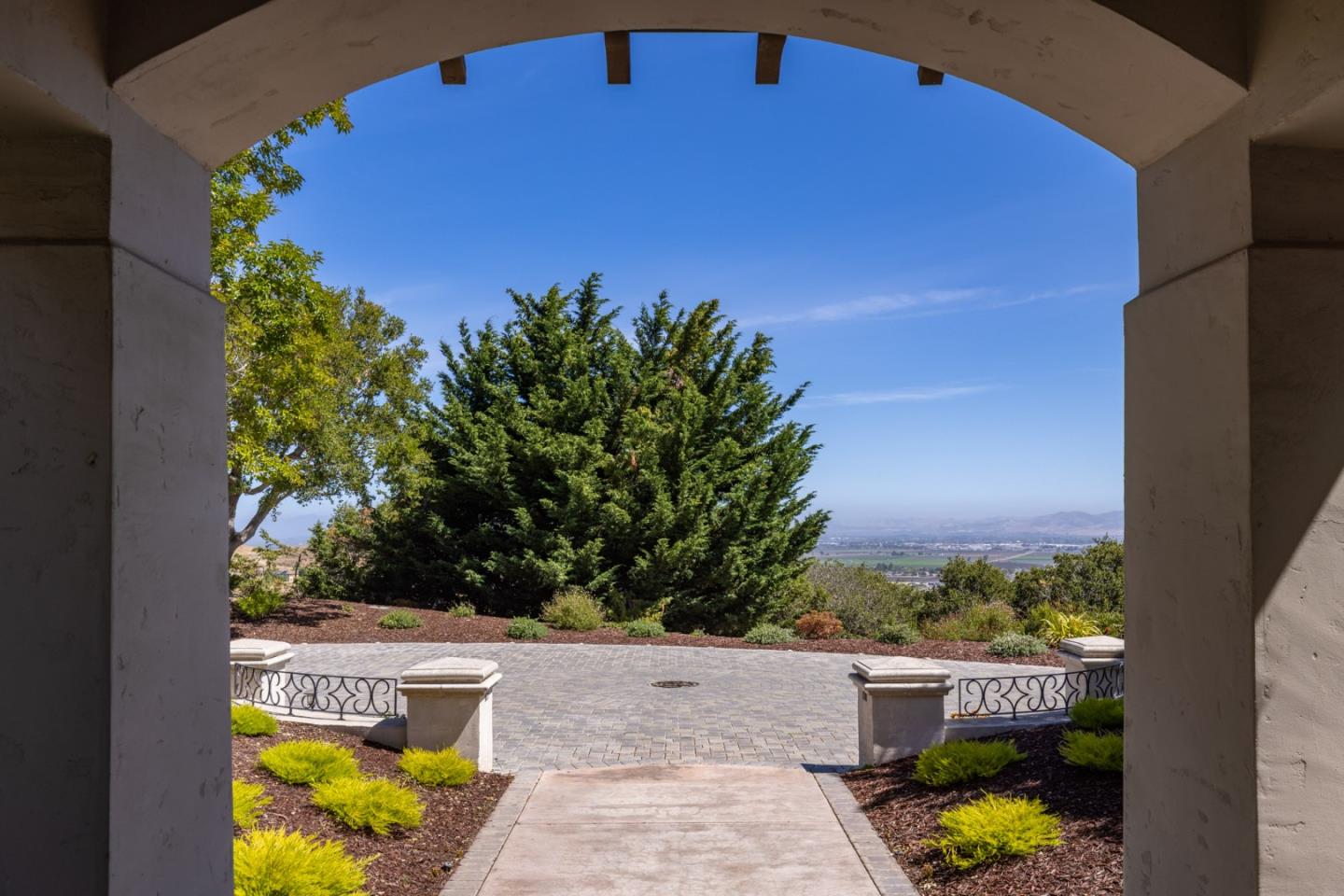 19831 Spring Ridge Terrace Salinas, CA 93908 - Photo 6 of 49