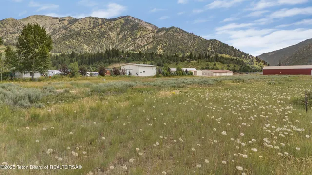 $149,500 | 178 Columbine Street, Alpine, WY 83128