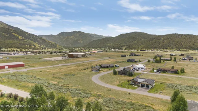 $149,500 | 178 Columbine Street, Alpine, WY 83128