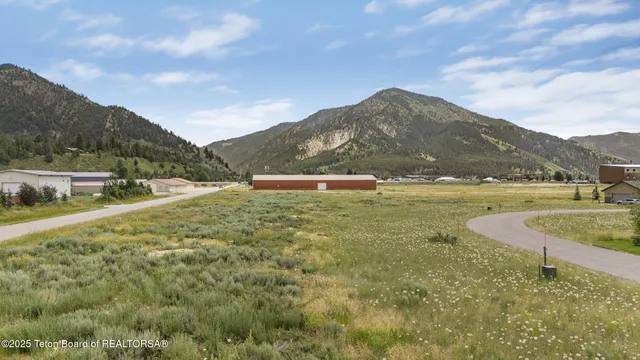 $149,500 | 178 Columbine Street, Alpine, WY 83128