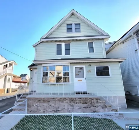 $2,850 | 48 Stuyvesant Avenue, Lyndhurst, NJ 07071