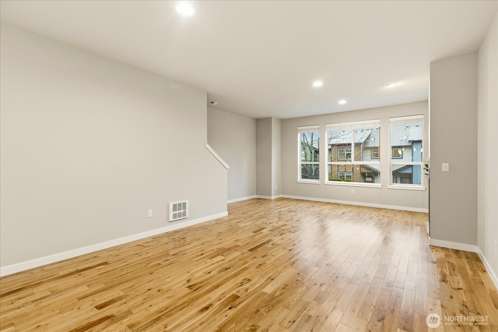 16526 1st Park Southeast Bothell, WA 98012 - Photo 14 of 33