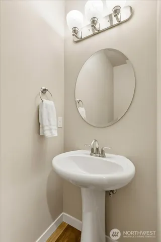 $639,000 | 16526 1st Park Southeast, Bothell, WA 98012