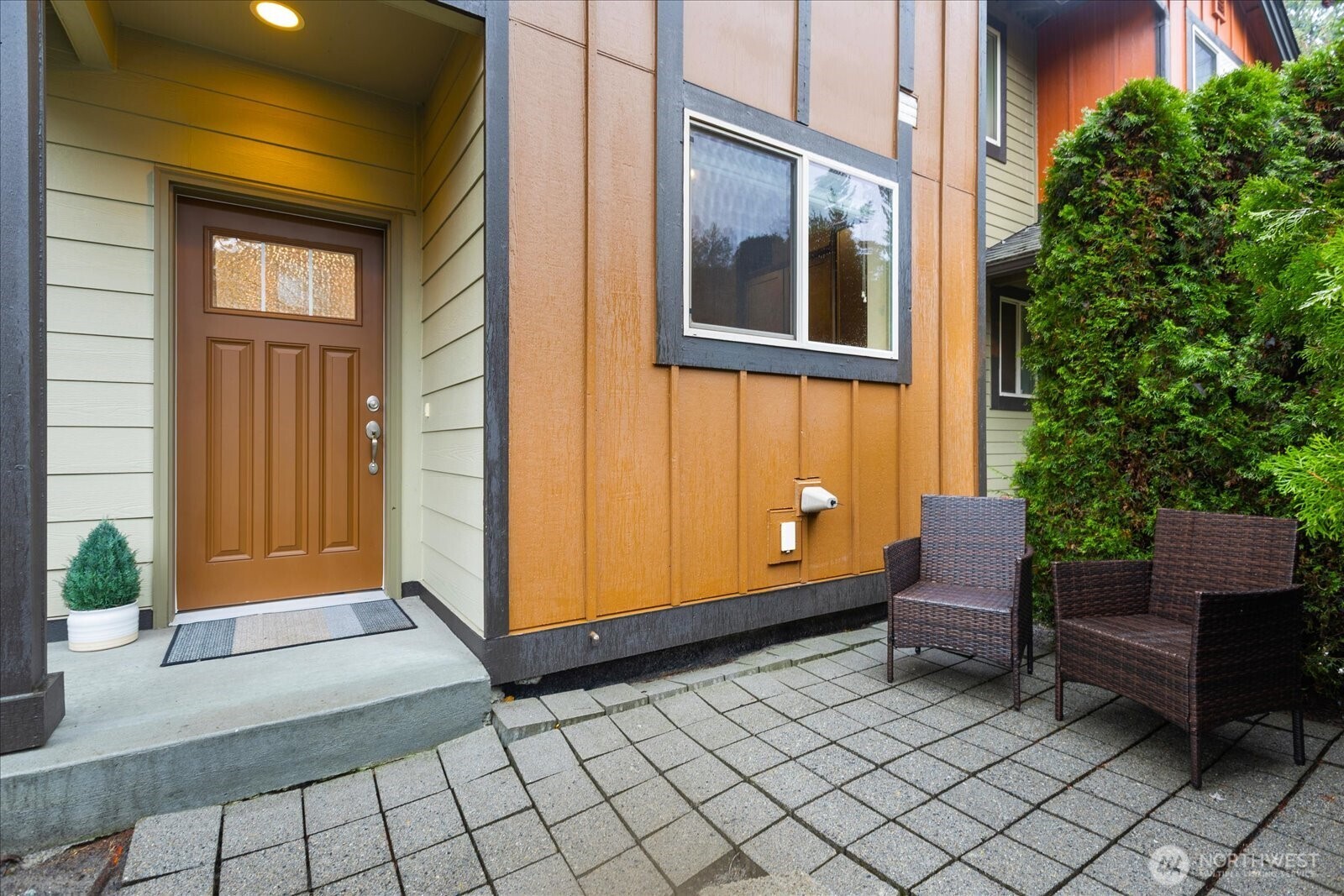 16526 1st Park Southeast Bothell, WA 98012 - Photo 4 of 33