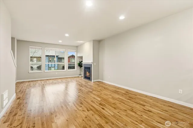 $639,000 | 16526 1st Park Southeast, Bothell, WA 98012