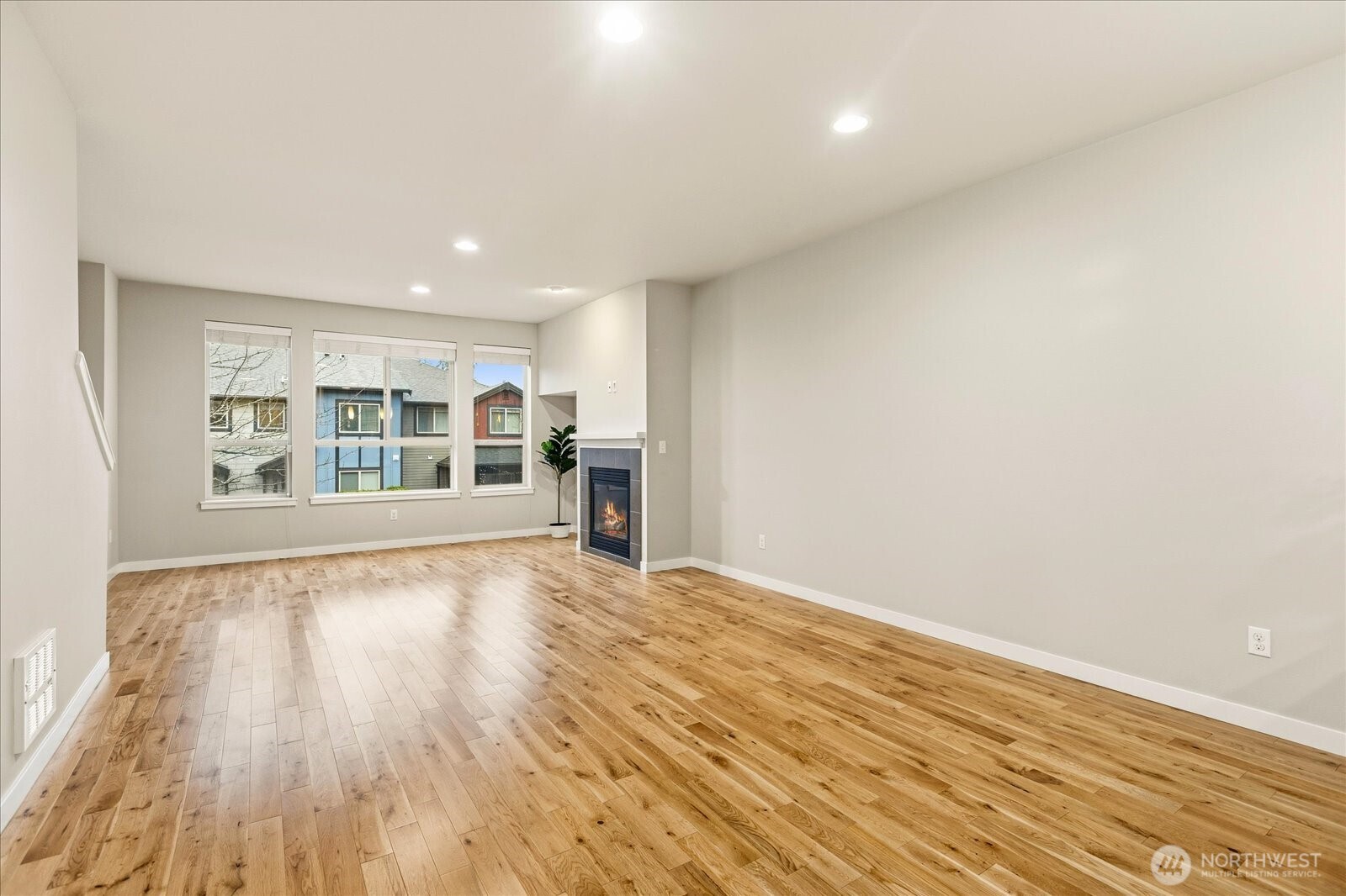 16526 1st Park Southeast Bothell, WA 98012 - Photo 10 of 33