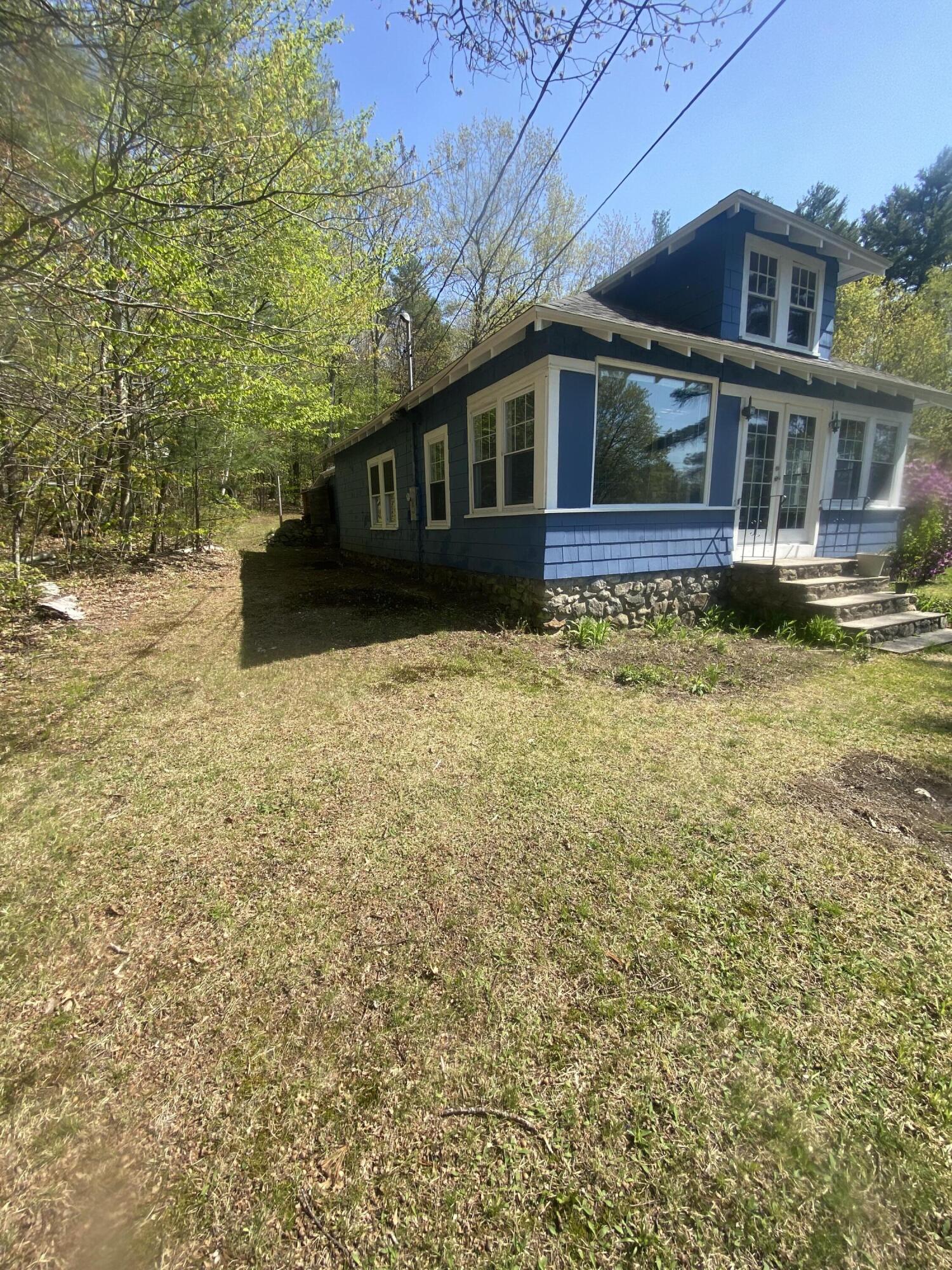 34 Hawthorne Road Raymond, ME 04071 - Photo 4 of 36 34 Hawthorne Exterior left corner