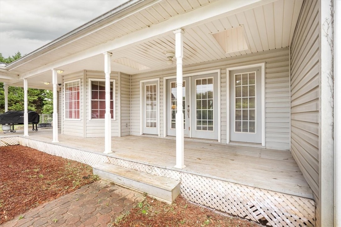 1426 Bridge Road Westminster, SC 29693 - Photo 32 of 39 Gallery Image 32