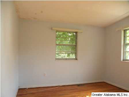 405 Minor Road Gardendale, AL 35071 - Photo 8 of 10