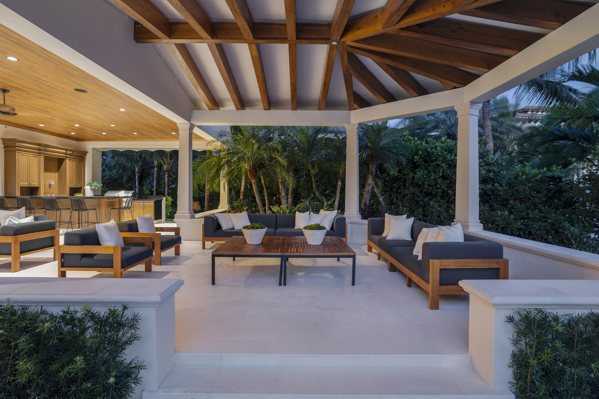 4081 Ibis Point Circle Boca Raton, FL 33431 - Photo 30 of 32 OUTDOOR_SEATING