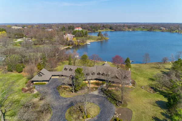 $3,250,000 | 82 Hawley Woods Road, Barrington Hills, IL 60010