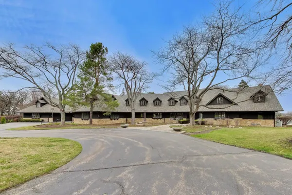 $3,250,000 | 82 Hawley Woods Road, Barrington Hills, IL 60010