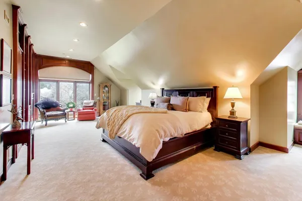 $3,250,000 | 82 Hawley Woods Road, Barrington Hills, IL 60010