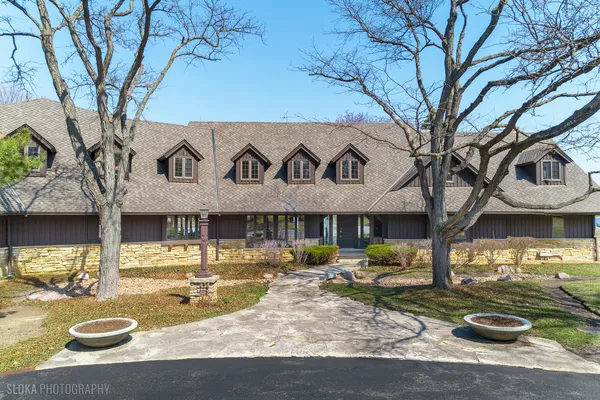 $3,250,000 | 82 Hawley Woods Road, Barrington Hills, IL 60010