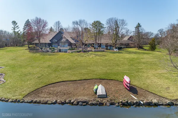 $3,250,000 | 82 Hawley Woods Road, Barrington Hills, IL 60010