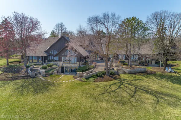 $3,250,000 | 82 Hawley Woods Road, Barrington Hills, IL 60010