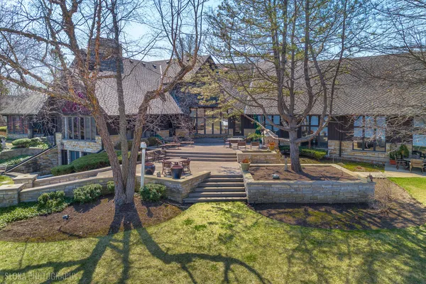 $3,250,000 | 82 Hawley Woods Road, Barrington Hills, IL 60010