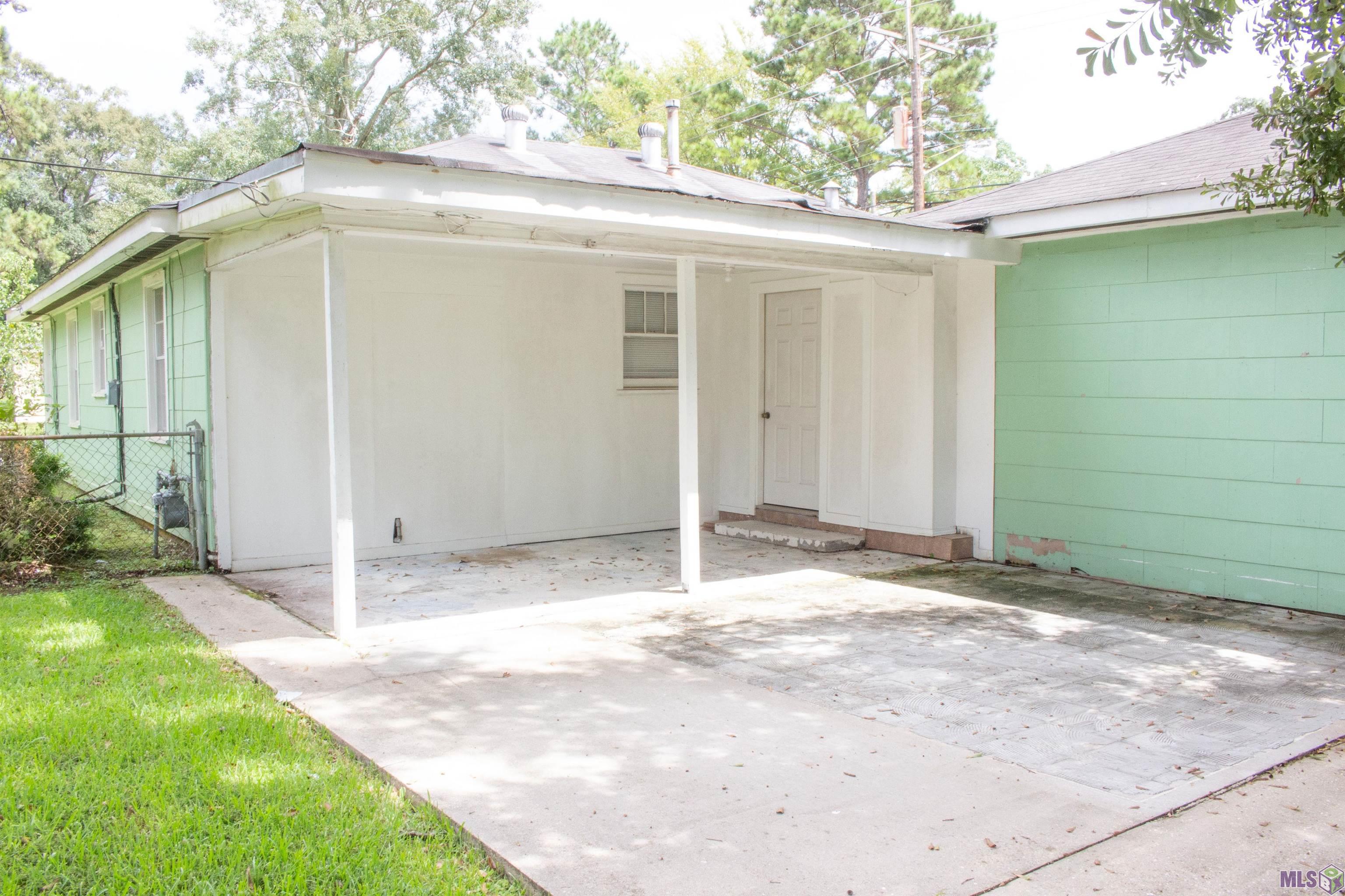 1909 Rhodes Avenue Baton Rouge, LA 70802 - Photo 3 of 13 Patio