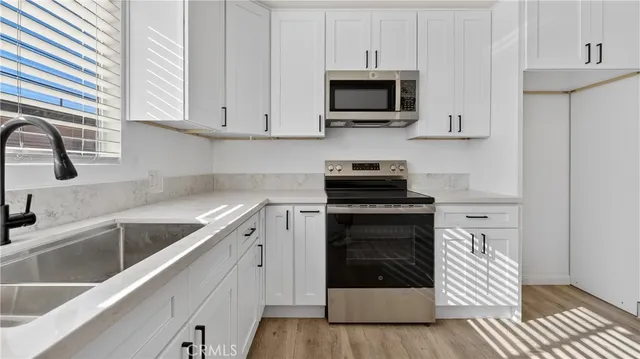 $339,000 | 527 Cedar Avenue, Unit 2C, Long Beach, CA 90802