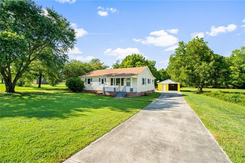 2530 McCray Road Burlington, NC 27217 - Photo 2 of 25 Gallery Image 2