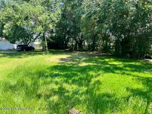 $18,000 | 811 Lafayette Avenue, Pascagoula, MS 39567