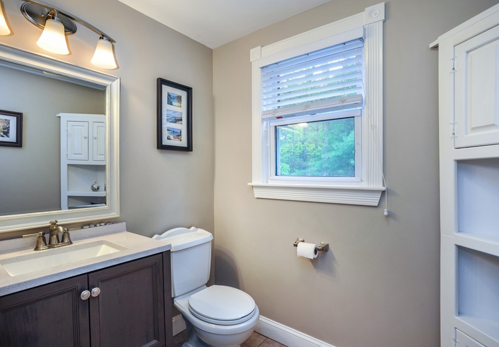 4 Long Hill Road Pembroke, MA 02359 - Photo 13 of 29 Gallery Image 13