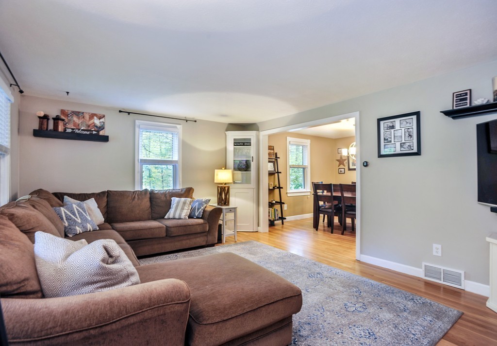 4 Long Hill Road Pembroke, MA 02359 - Photo 5 of 29 Gallery Image 5