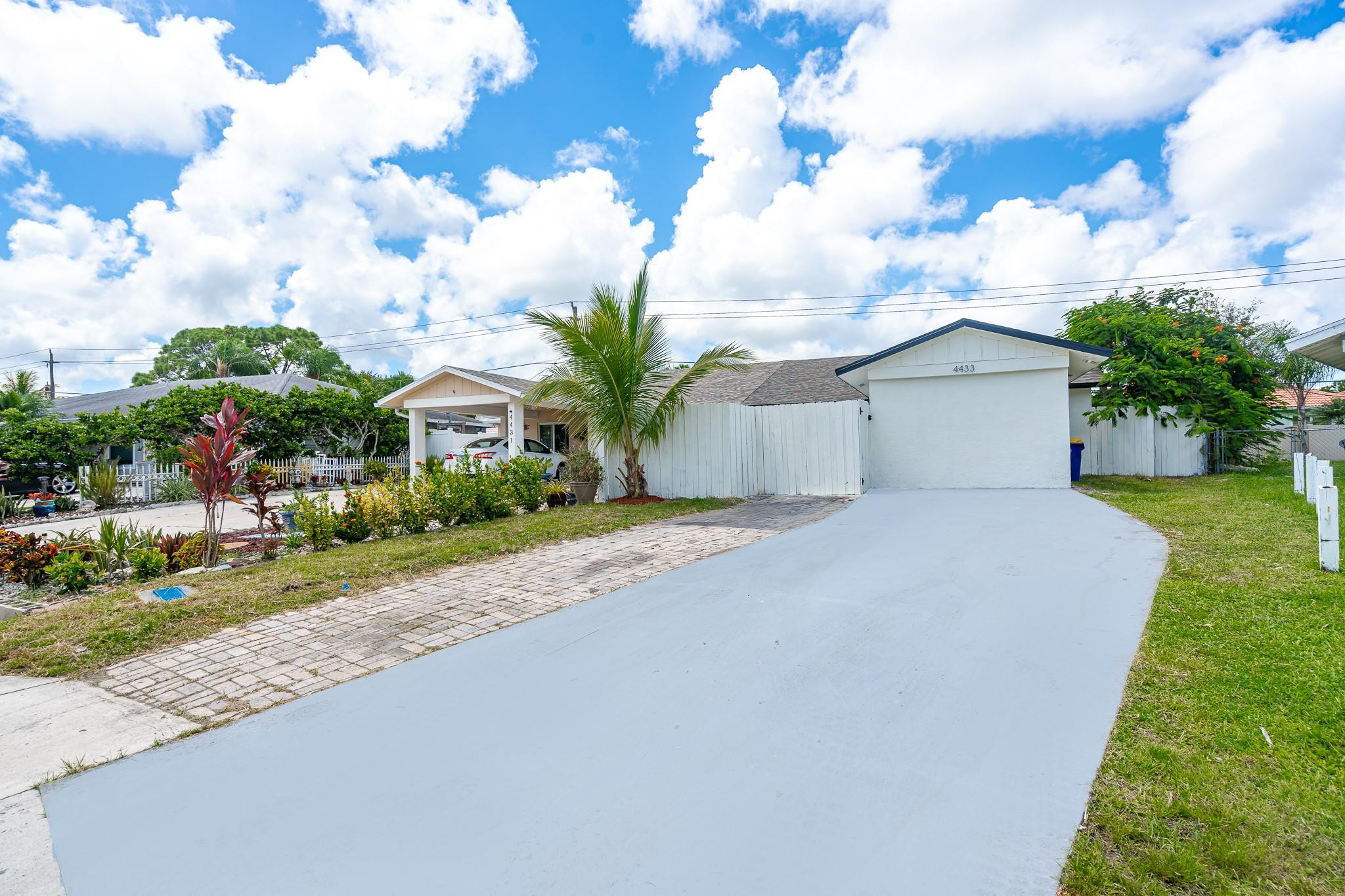 4433 Southeast Village Road Stuart, FL 34997 - Photo 3 of 35 Photo 3