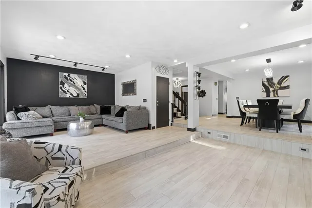 $899,999 | 54 Old Quarry Road, Glocester, RI 02857