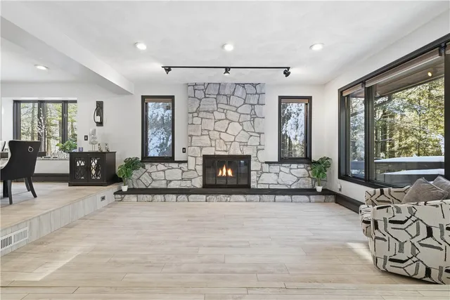 $899,999 | 54 Old Quarry Road, Glocester, RI 02857