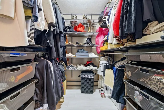 $899,999 | 54 Old Quarry Road, Glocester, RI 02857