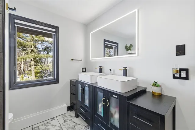 $899,999 | 54 Old Quarry Road, Glocester, RI 02857