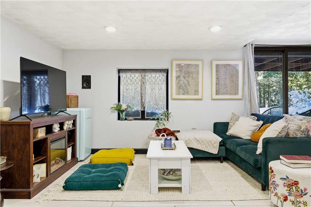 54 Old Quarry Road Glocester, RI 02857 - Photo 40 of 45