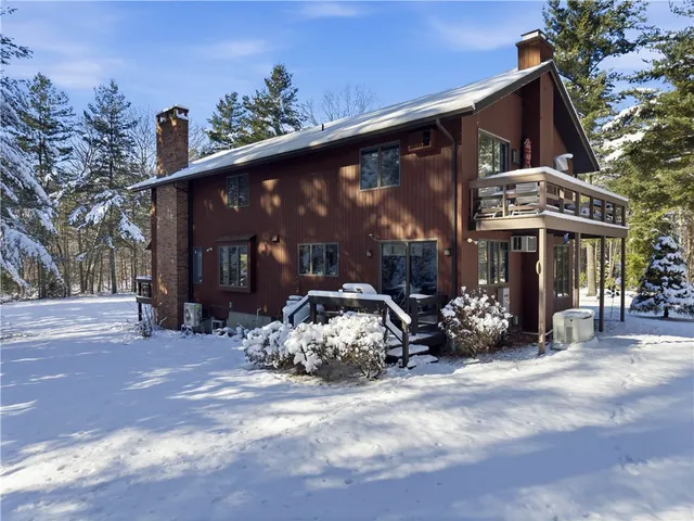 $899,999 | 54 Old Quarry Road, Glocester, RI 02857