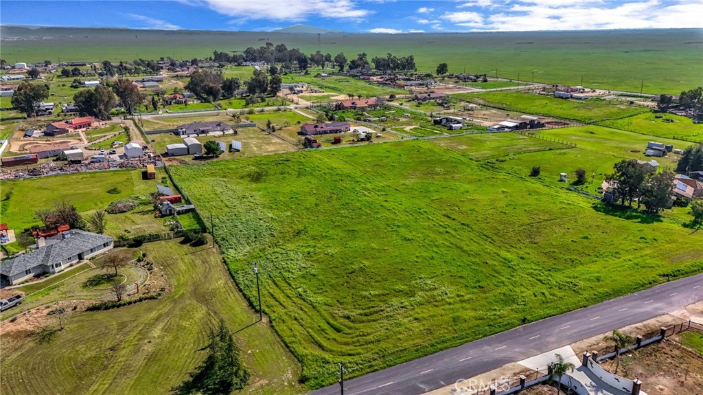 9999 Anaconda Road Madera, CA 93636 - Photo 15 of 21 a view of a city