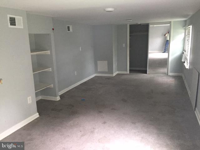 2230 Chapman Road Hyattsville, MD 20783 - Photo 3 of 25 Livingroom