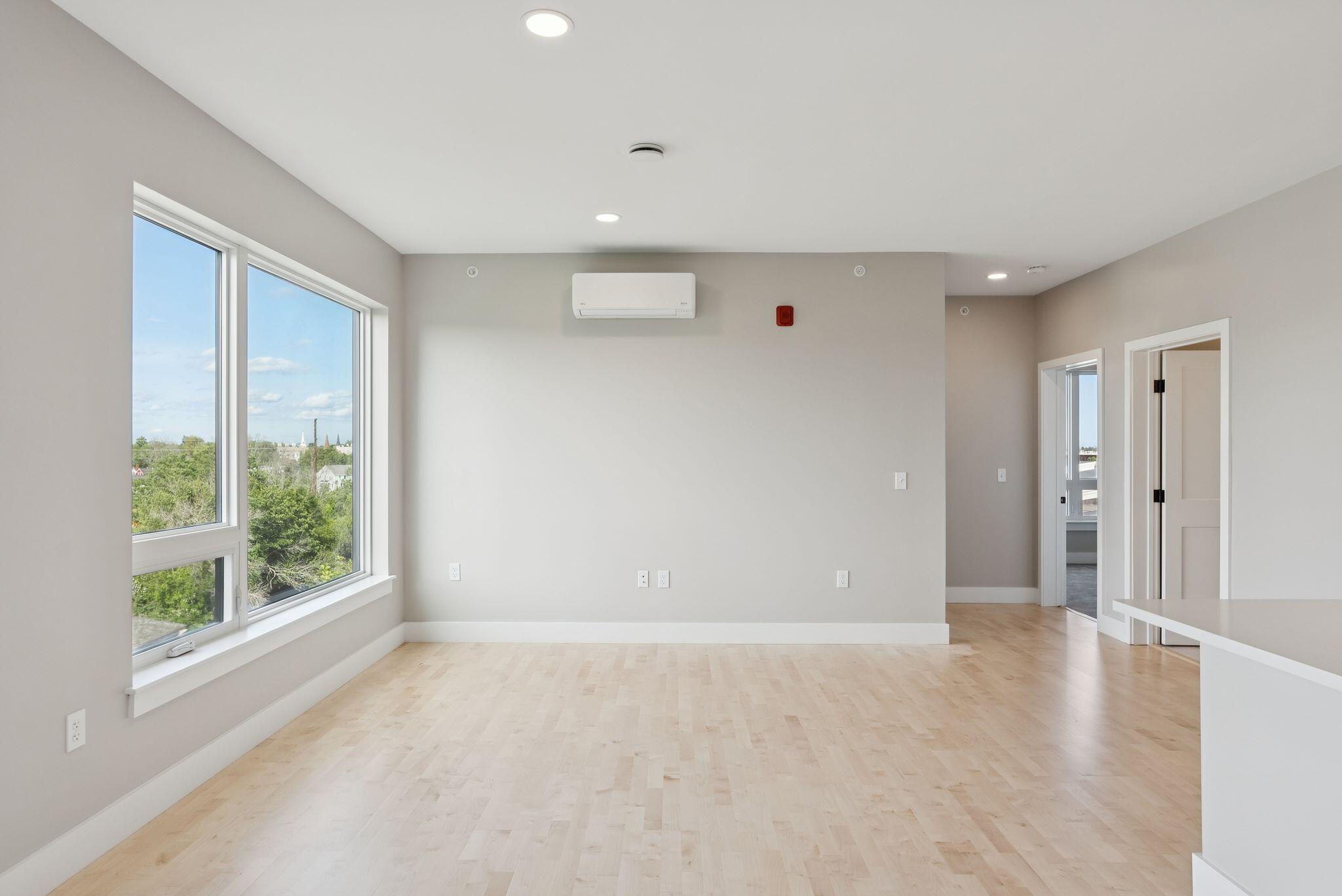 20 Upper Fls Road, Unit 403 Biddeford, ME 04005 - Photo 13 of 34 76_DSC08484