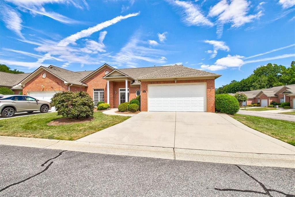 417 Northbridge Drive High Point, NC 27265 - Photo 1 of 43