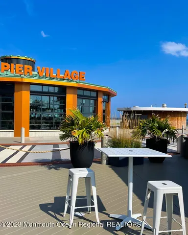 a view of multiple house with outdoor space