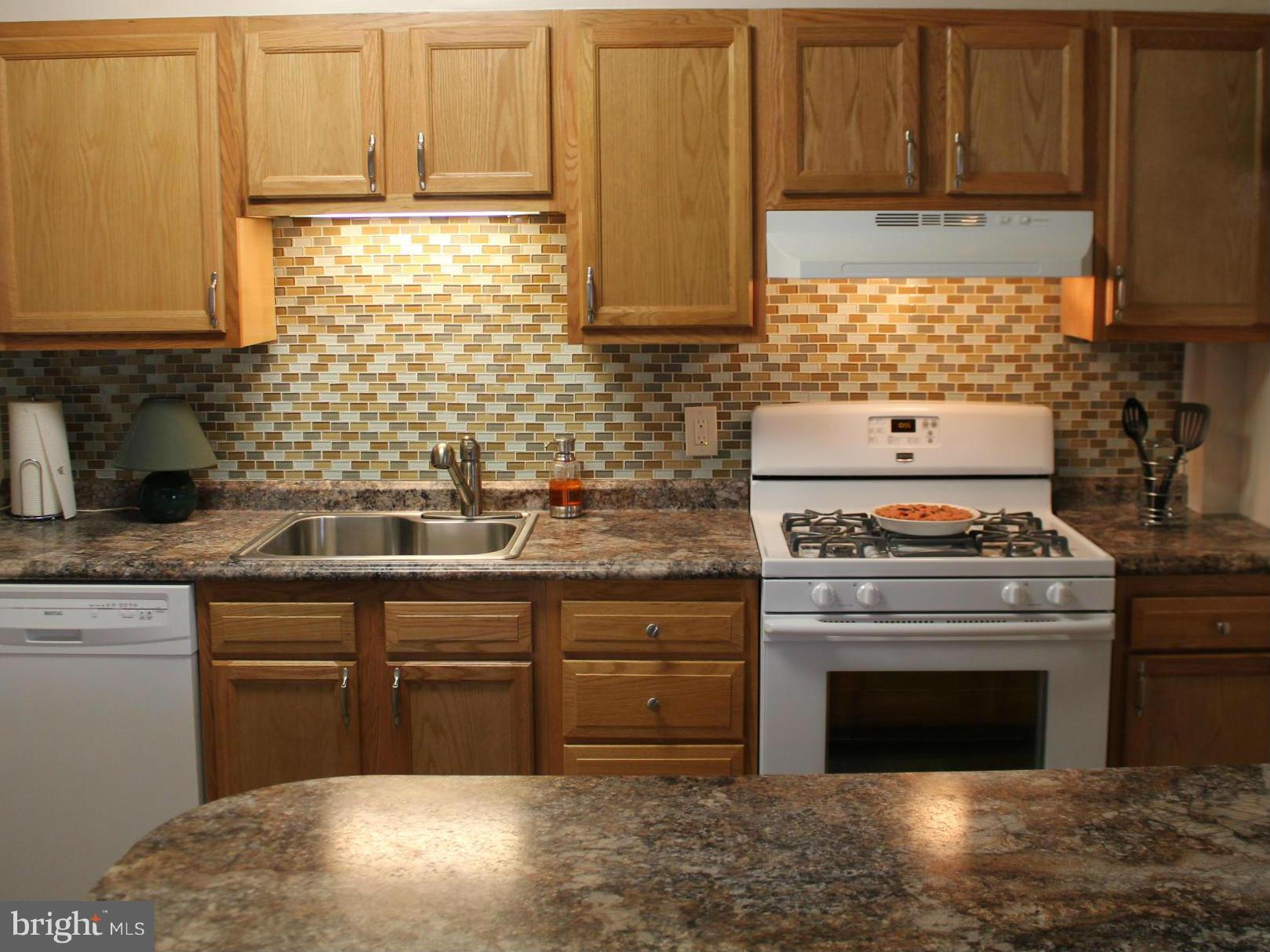 7722 Wynbrook Road Baltimore, MD 21224 - Photo 5 of 17 Kitchen